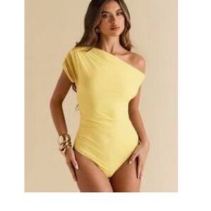 One-Shoulder Yellow Bodysuit